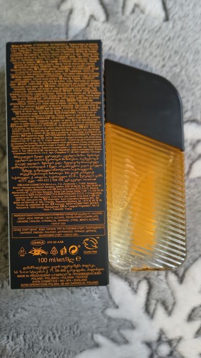 Avon мъжка тоалетна вода, рол он, шампоан