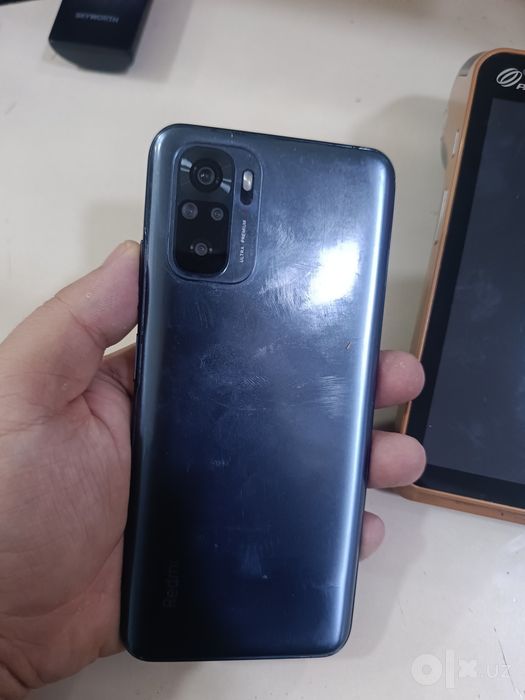 Redmi note 10 64 GB yaxshi holatda