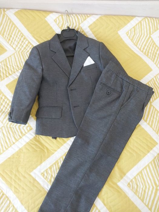 Продам костюм на мальчика