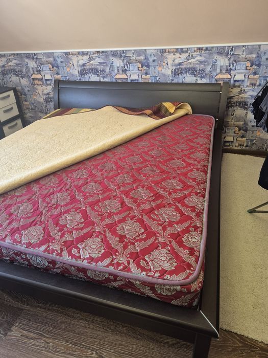 Продам кровать в спальню