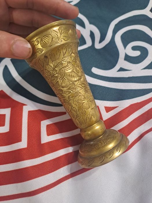 De vânzare.  Pahar sau pocal.