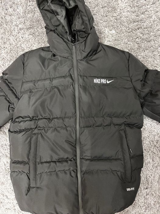 Зимно яке Nike Pro размер S