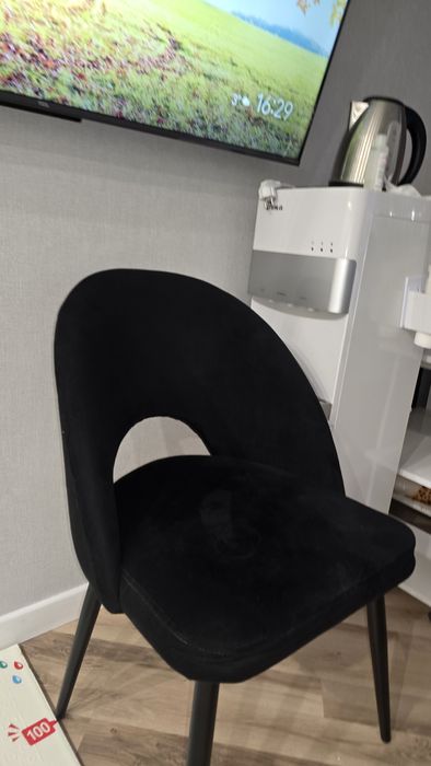 Продаётся  стул.