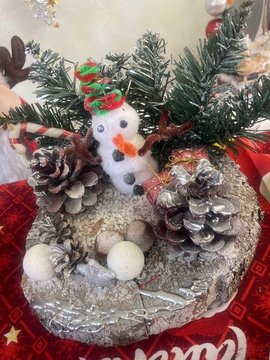 Ръчно изработени изделия от потребителите на ЦНСТПЛПР – с. Бориловец