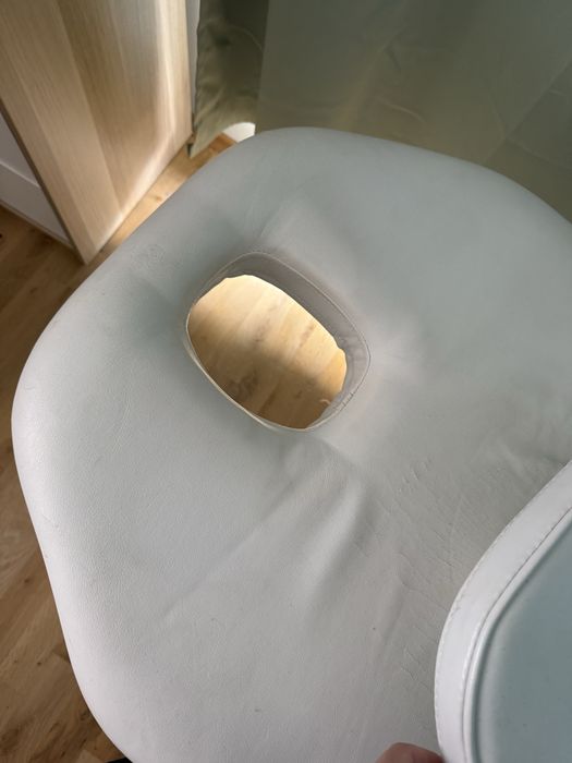 Козметична кушетка