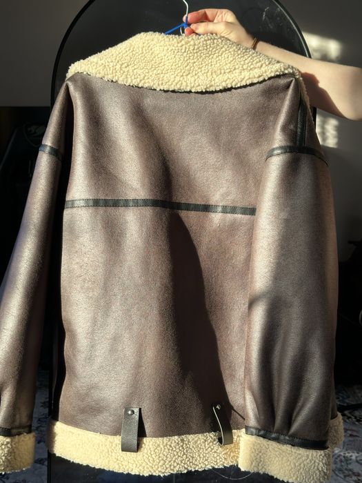 Женская дублёнка Zara в стиле оверсайз