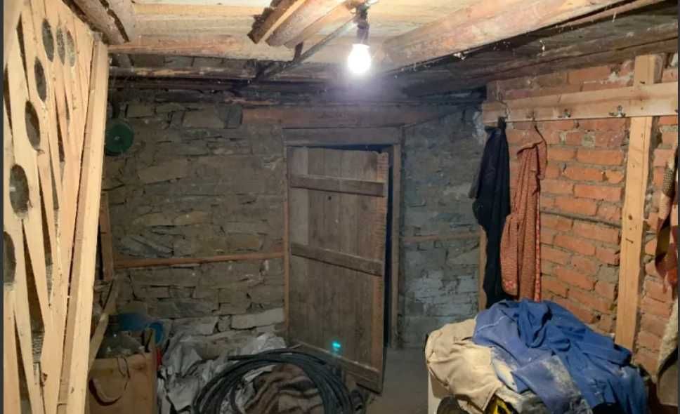 Триетажна къща в с. Лясково с гараж и работилница. отлична възможност!