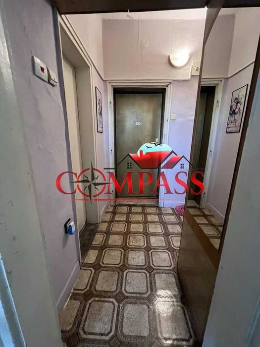 Продава се Едностаен апартамент в Ямбол, Център - 44 кв.м за 1100 €/кв.м - Снимка #8