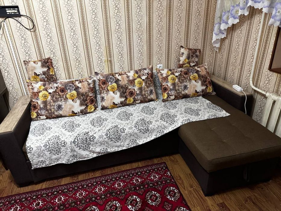Продажа 1/1/4 на массиве Феруза, средний ремонт балкон 1,5х3, не торце