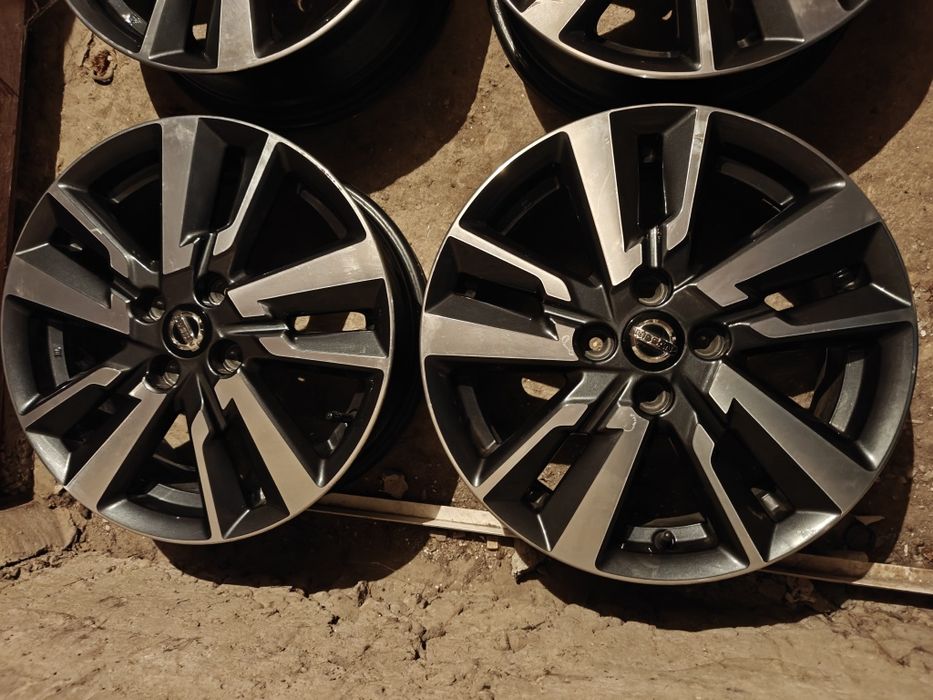 4 броя оригинални джанти на Нисан, стават и за Рено