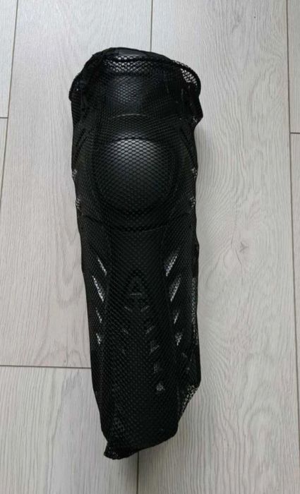 Genunchiere Noi Negre cu gel D3O Motocicleta Trotineta