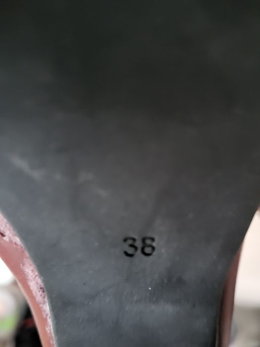 Елегантно  дамски боти 38 номер