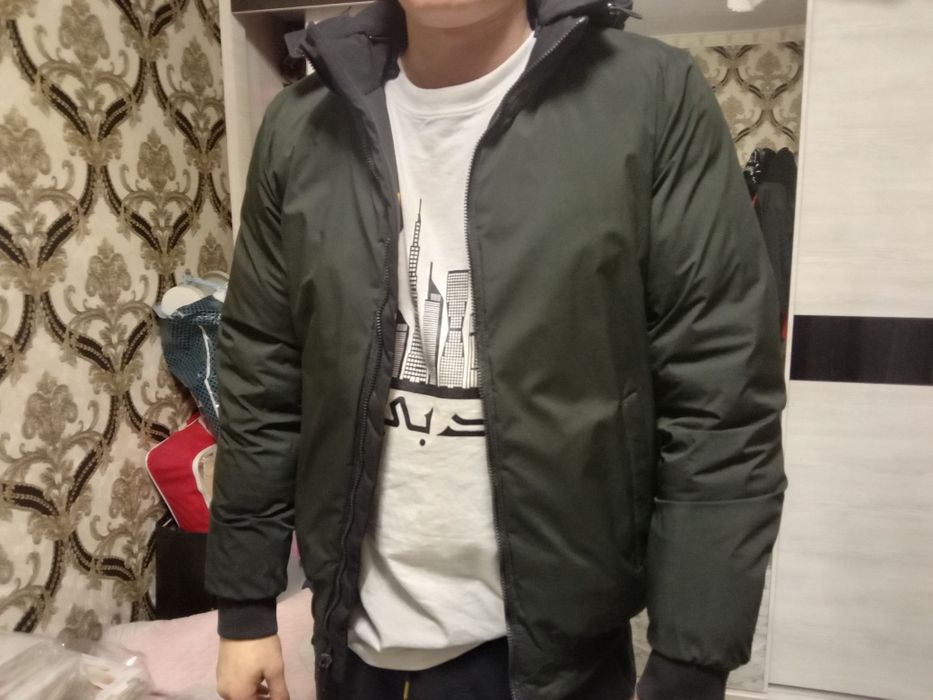 Продам куртку двухстороннюю