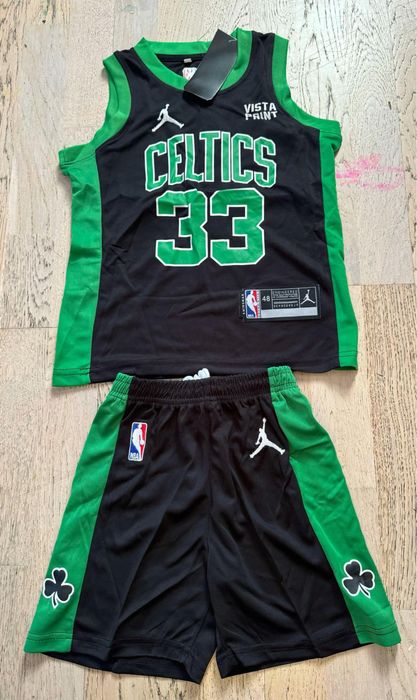 Costum sport mărimea :22,24,26,28