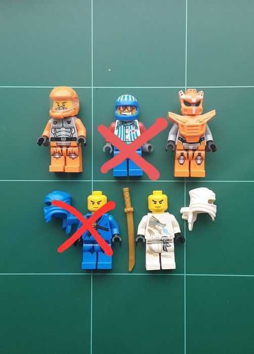 Figurine Lego Ninjago și Galaxy Squad