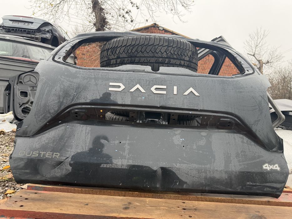 Капак Dacia Duster