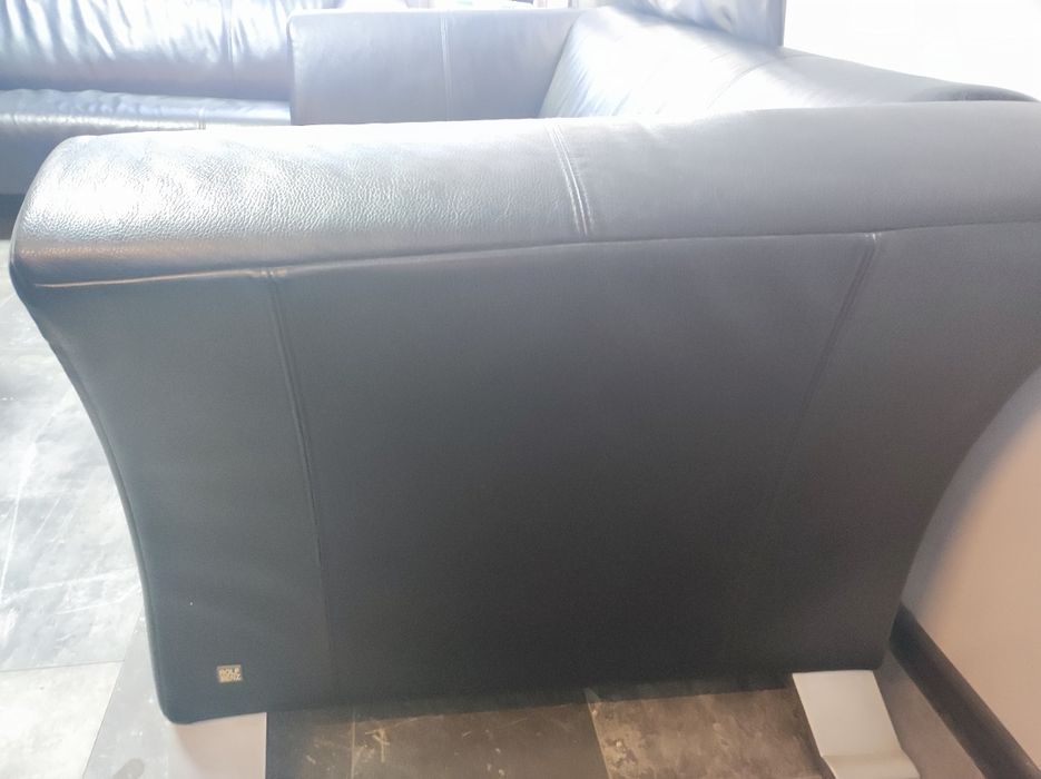 Продавам два броя дивани Ролф Бенц