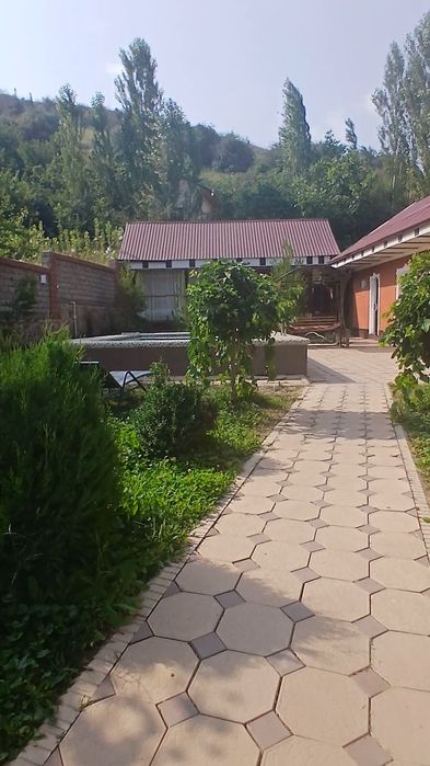 Срочно продается своя дача в горном районе Янгиобада