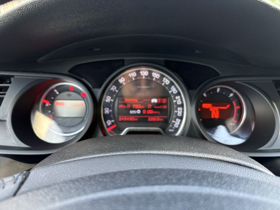 Citroen C5 e-HDI 2012