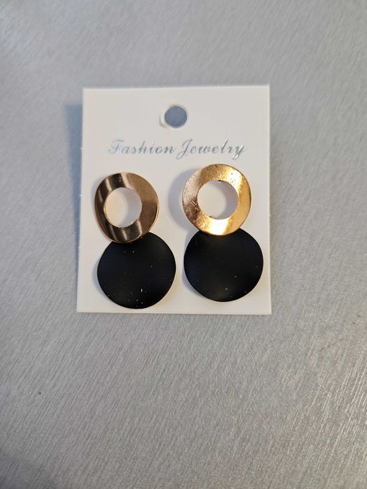 Обеци различни видове