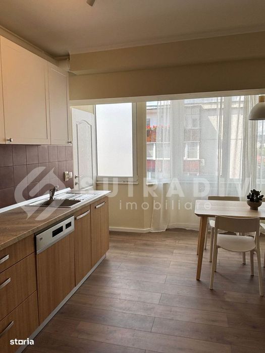 Apartament 3 Camere + Parcare Zona Interservisan