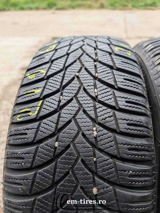 SET 2 Anvelope Iarna 215/60 R16 LASSA Snoways 4 99H