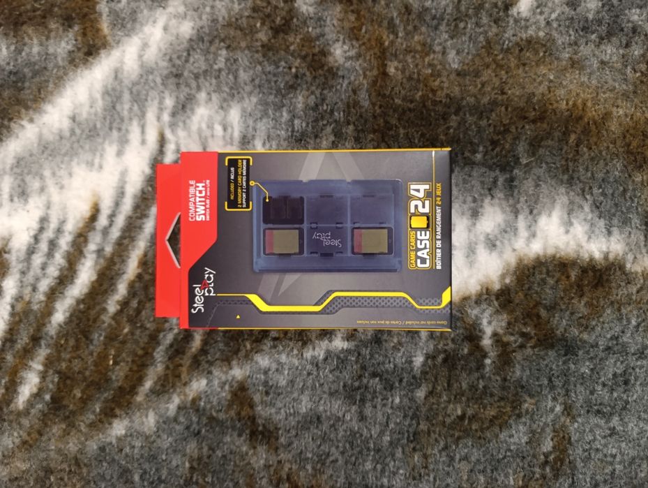 КАТО НОВА! Nintendo Switch OLED + ГАРАНЦИЯ + Кейс и holder за игри