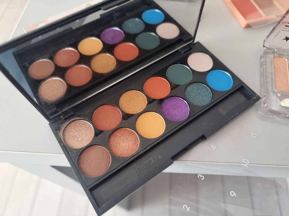 Палитри, сенки за очи 6бр.