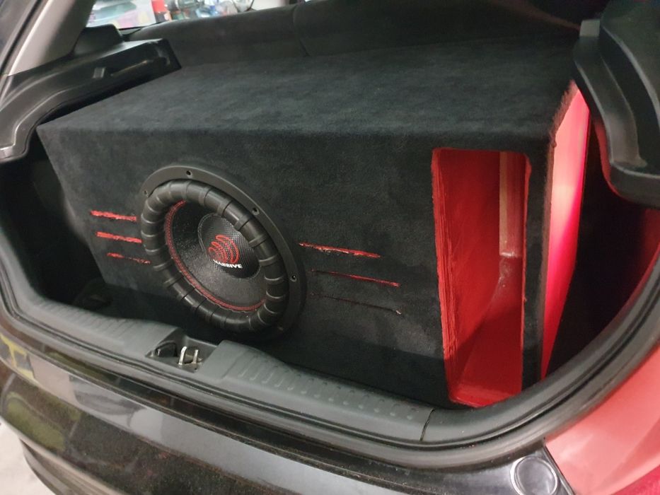 Бас Каса Massive 12" 2000W SPL