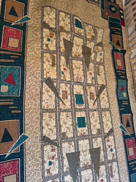 Екі кілем сатылады 5,5×2,5 м