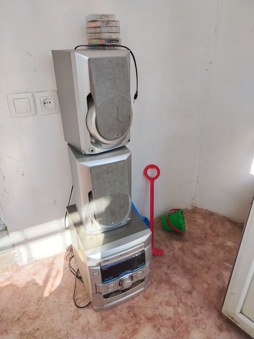 Музыкальный центр