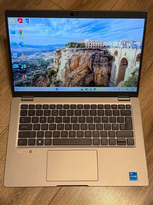 Dell Latitude 5430 i5-1245U/16RAM DDR4/256GB SSD/Iris XE/Full HD тъч