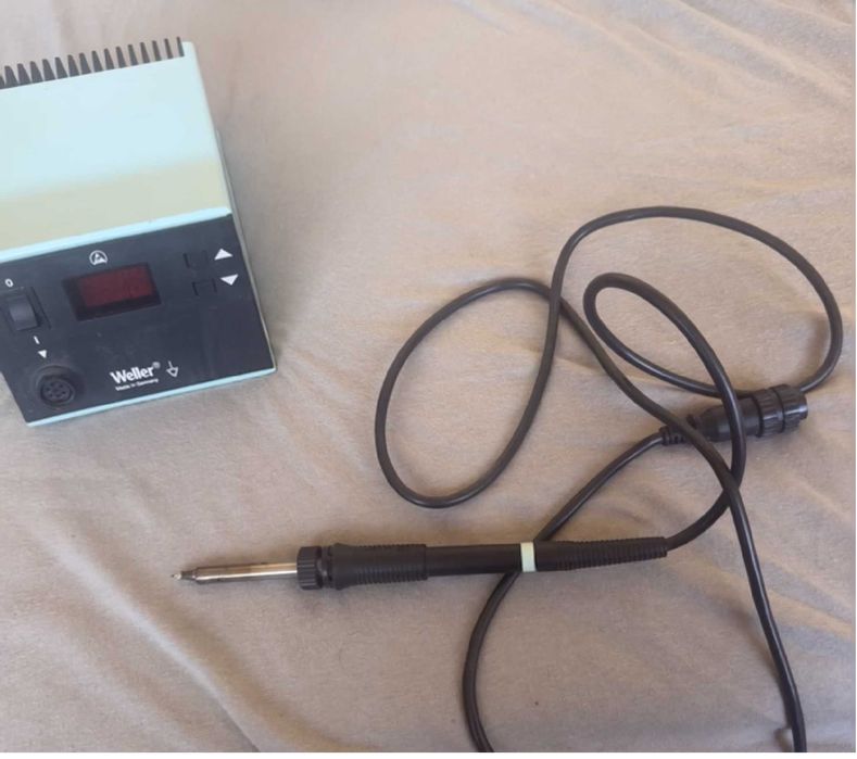 WELLER WSD 81 -Поялна станция