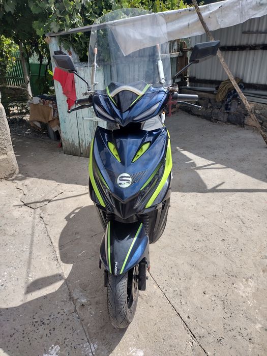 Scuter electric 2200