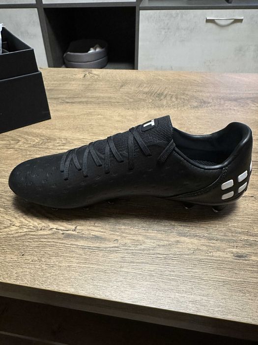 TRU TENACI FG Футболни Бутонки 42.5 номер