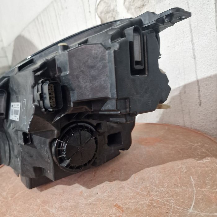 Ford PUMA 2022 десен фар 2бр