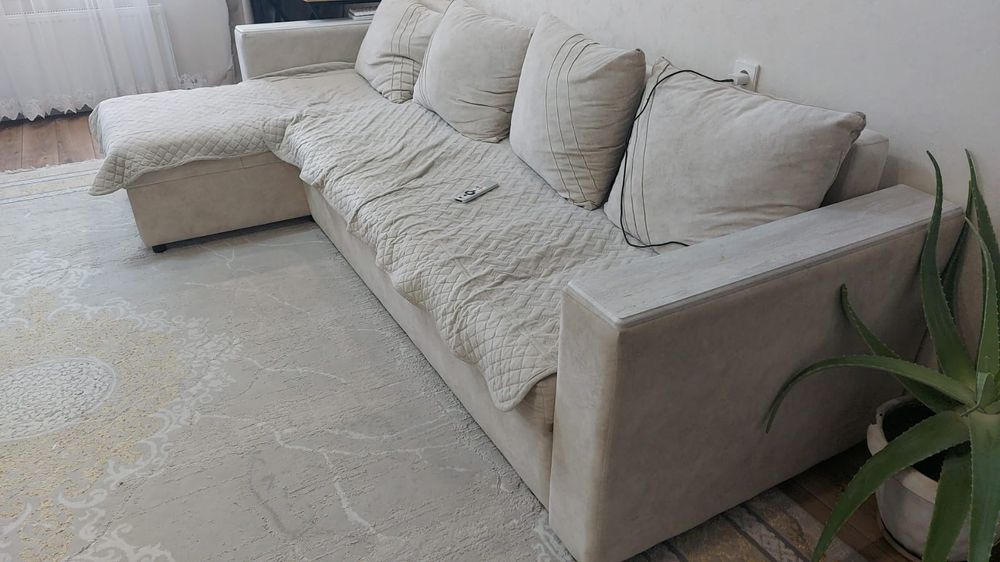 Диван большой удобный