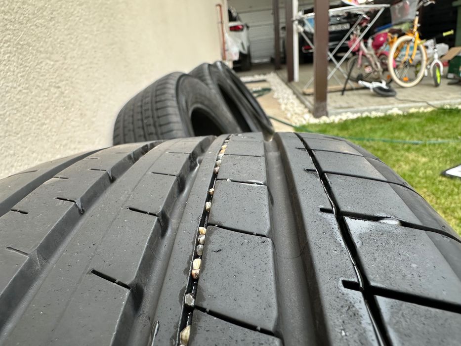 4 anvelope vara ca noi Yokohama Advan V61F