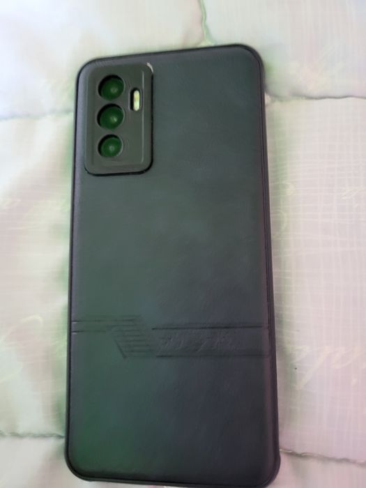 Продам телефон vivo 23e