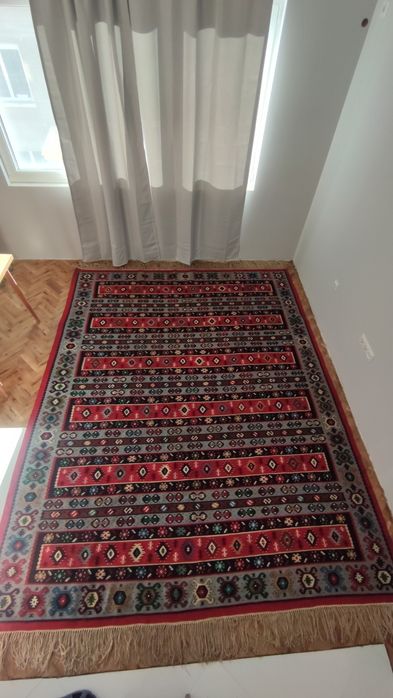 Ръчно тъкан чипровски килим