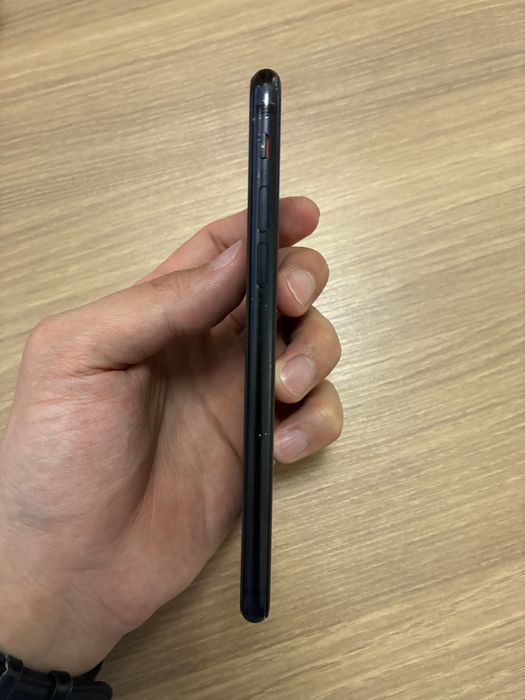 iPhone SE 2, черный, 64гб