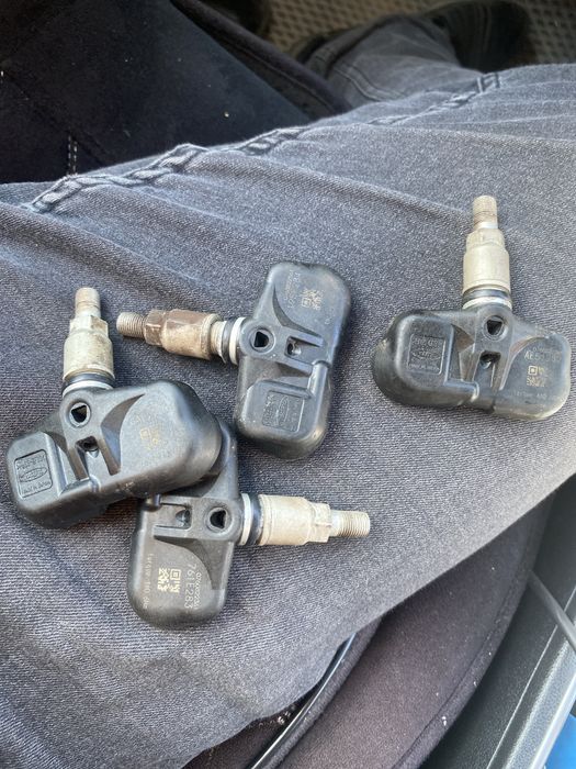 Продам датчик давления в шинах