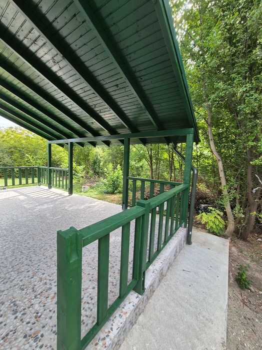 vand casa de vacanta pe malul lacului