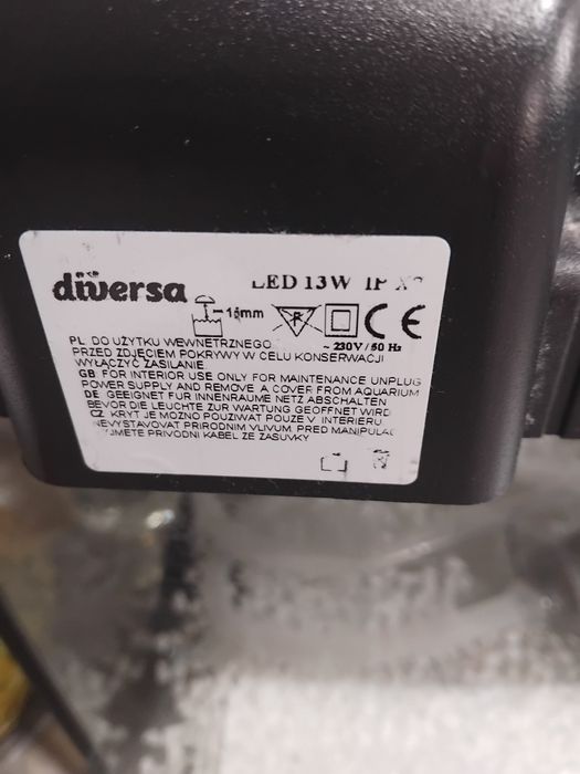 Vând acvariu diversa !
