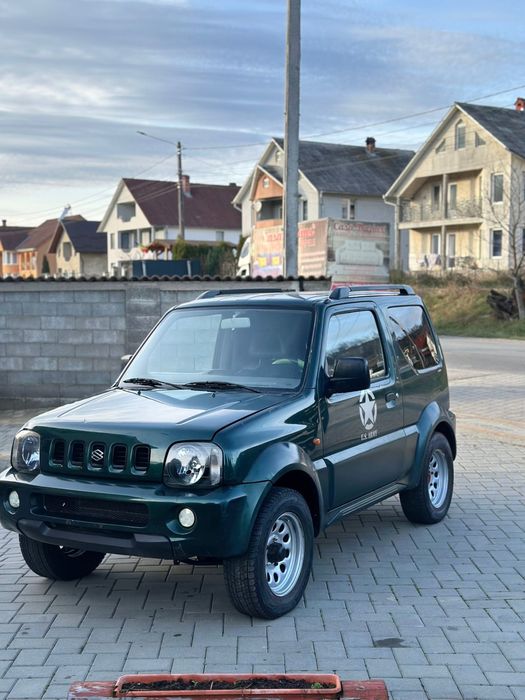 Vând Suzuki Jimny recent adus