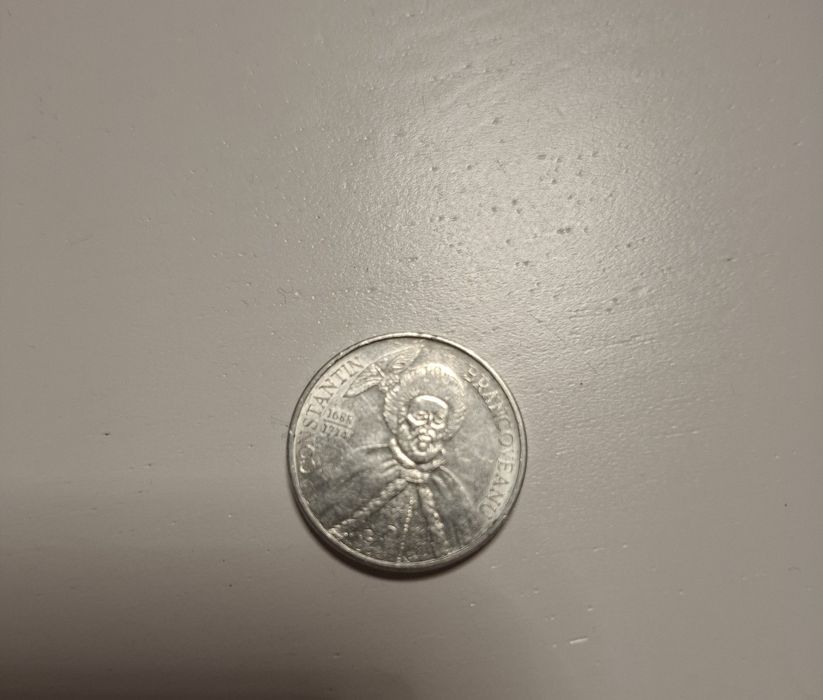 Vând moneda 1000 lei,anul 2004