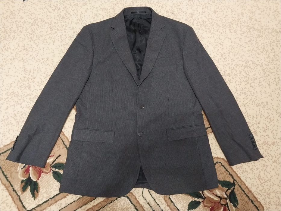 Продам костюм мужской