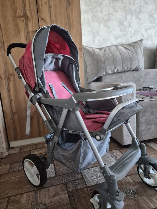 Продается коляска в хорошем состояний