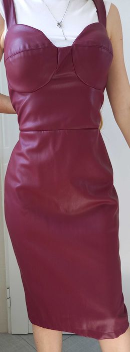 Кожена рокля бордо