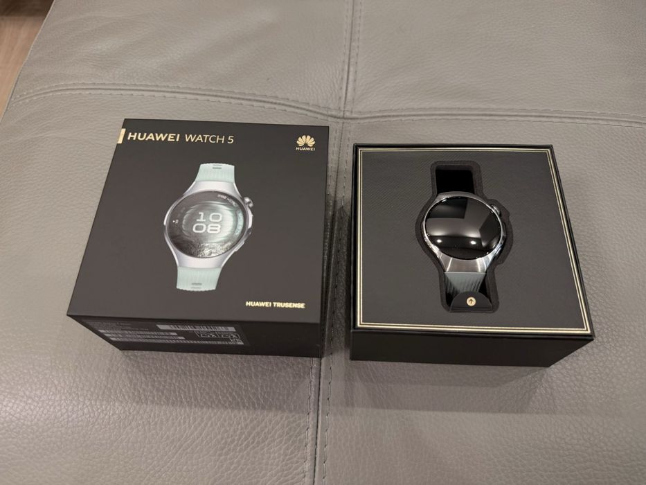 Huawei Watch 5 , 42 mm. Green , гаранция до 17.05.2027